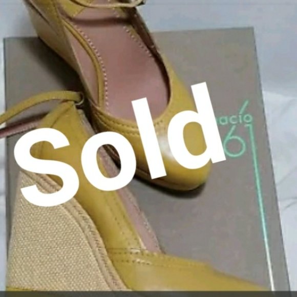 Bacio 61 Grotto Canary Wedge Platform Heels SZ 6.5 - Picture 2 of 15